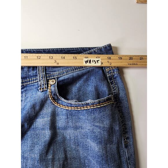 SEVEN7 Luxe Mid-Rise Western Embroidered Pocket Stitching Bootcut Jeans SZ 16 - Picture 7 of 11